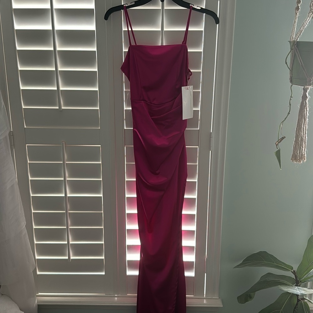 Dillards size 0 hot pink prom dress in satin